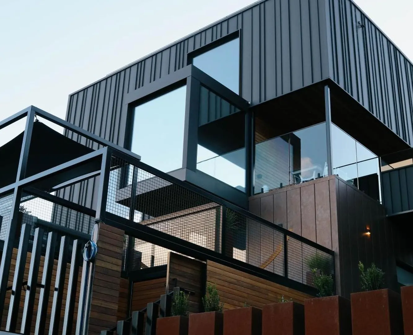 Luxe Hobart Villa - Boxwood