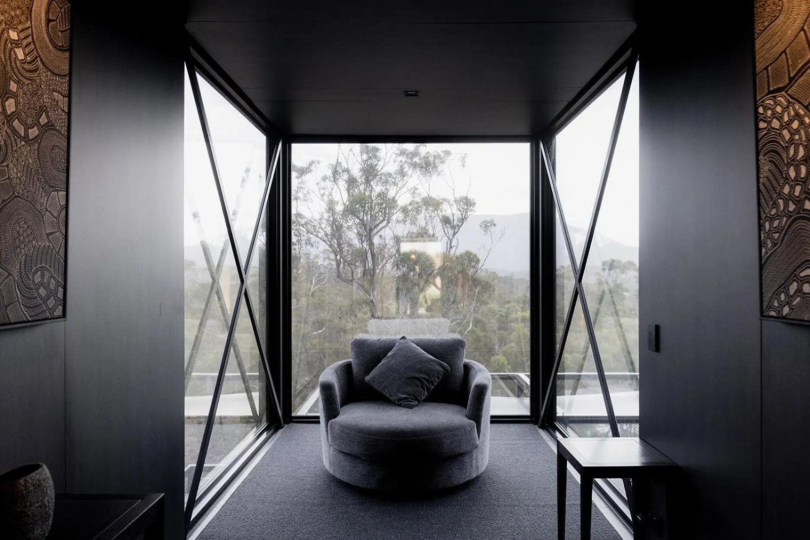 Luxe Hobart Villa - Boxwood